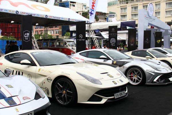 How can mindfulness practices enhance your personal style and outfit choices?