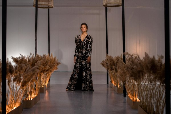 The definitive handbook for selecting perfect walking shoes for your cotswolds exploration