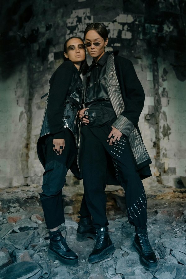 Unleash your imagination: dive into cyberpunk clothing trends